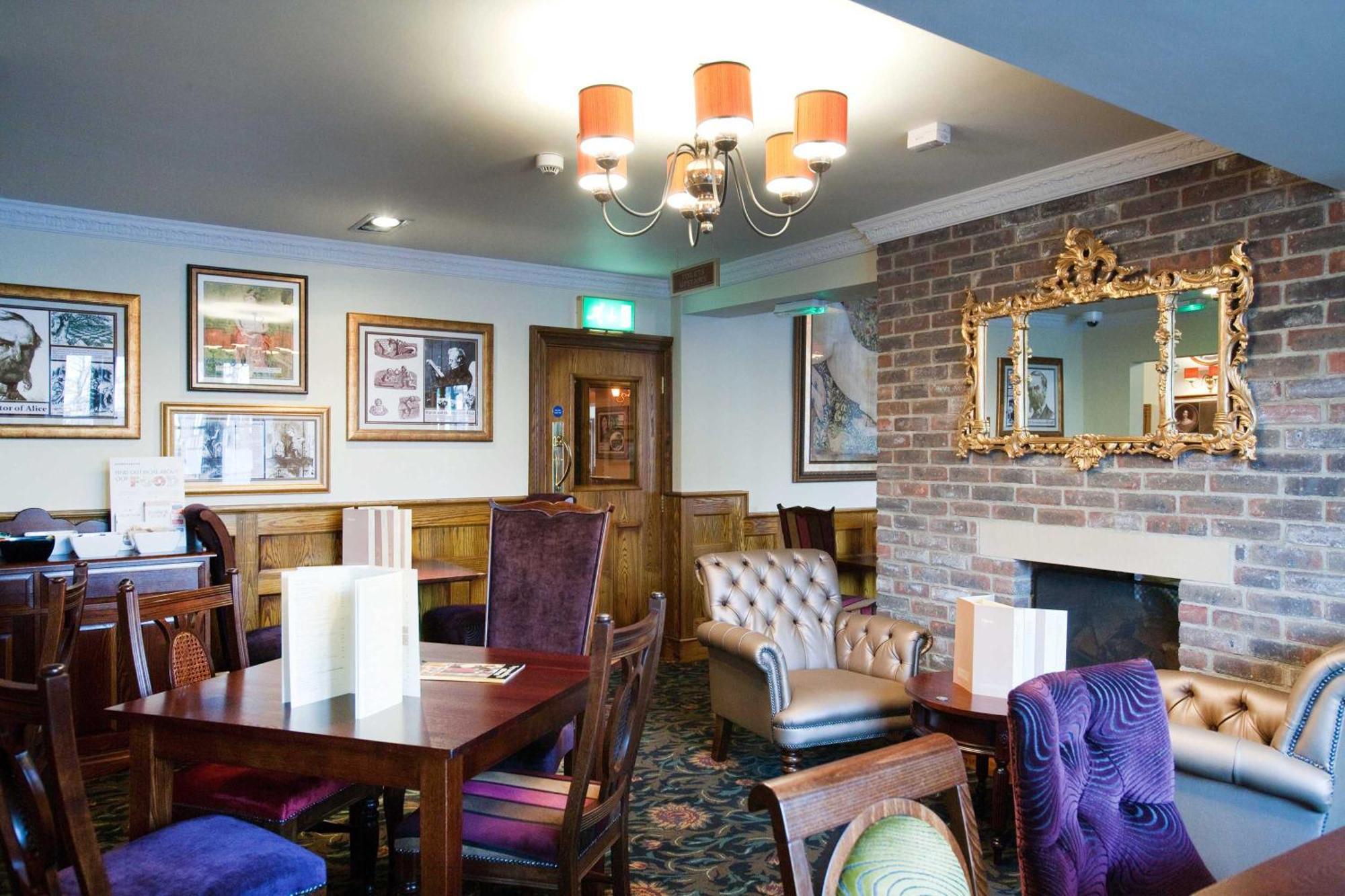 The Unicorn Hotel Wetherspoon Ripon Zewnętrze zdjęcie