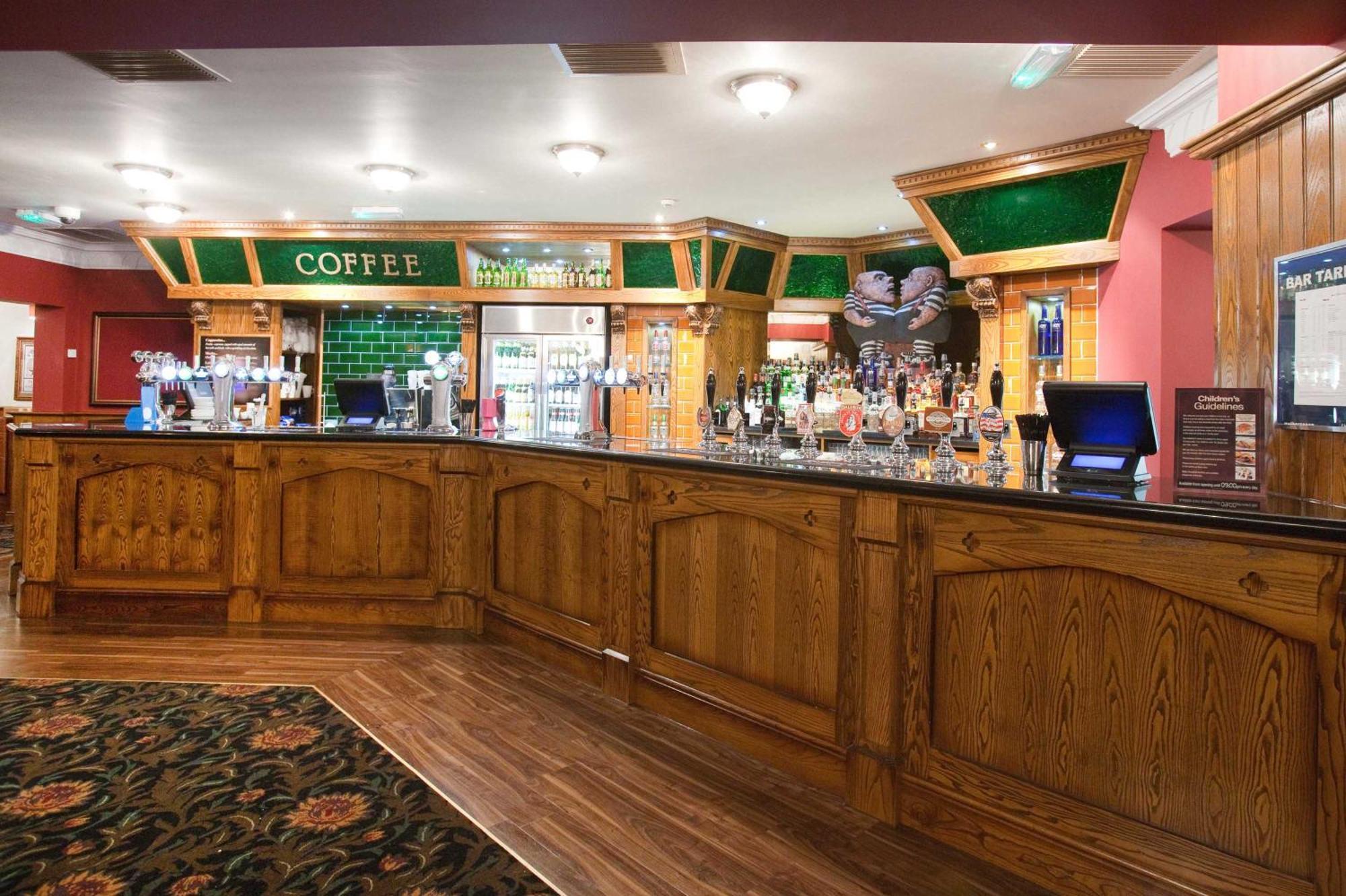 The Unicorn Hotel Wetherspoon Ripon Zewnętrze zdjęcie