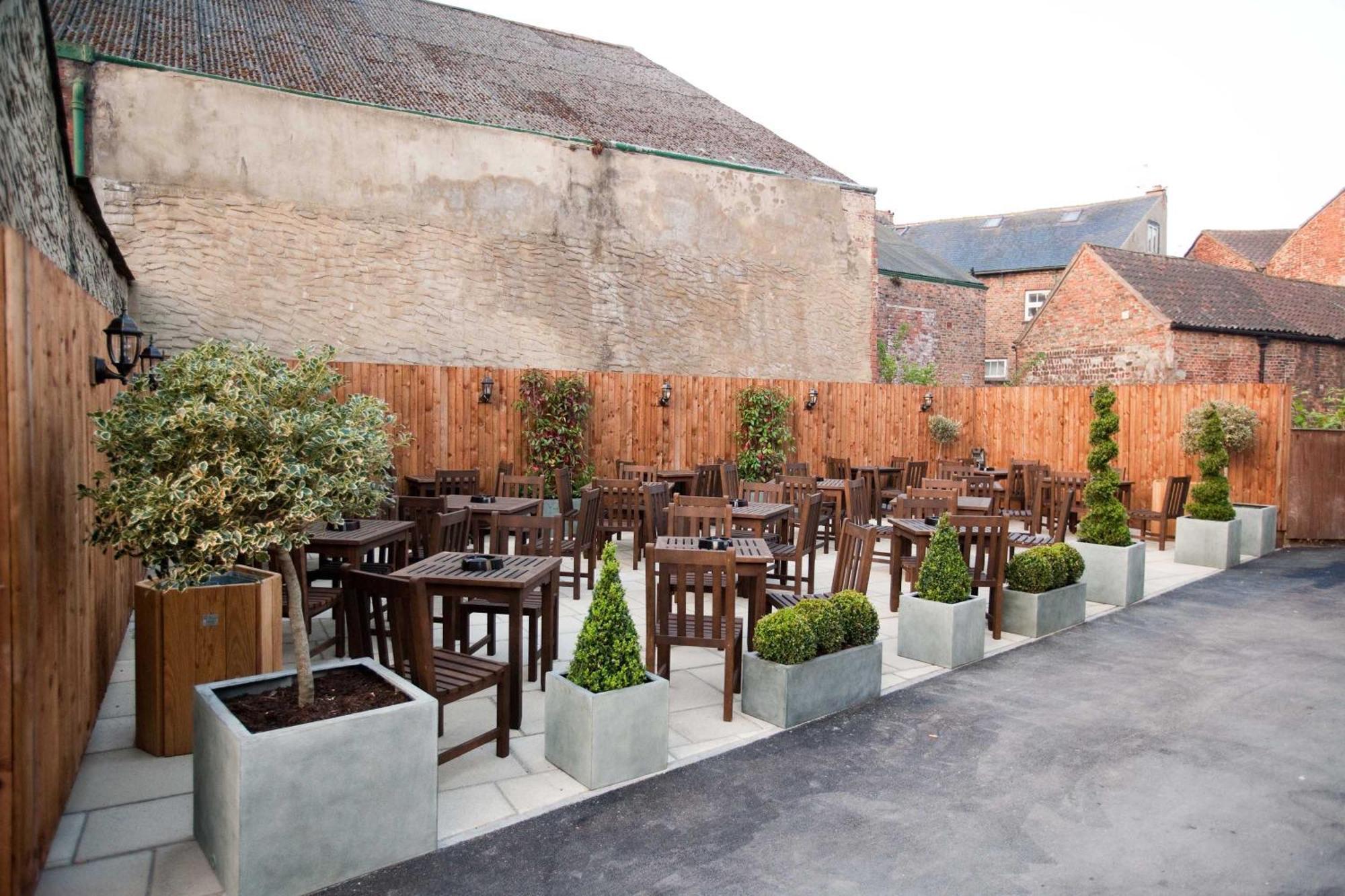 The Unicorn Hotel Wetherspoon Ripon Zewnętrze zdjęcie