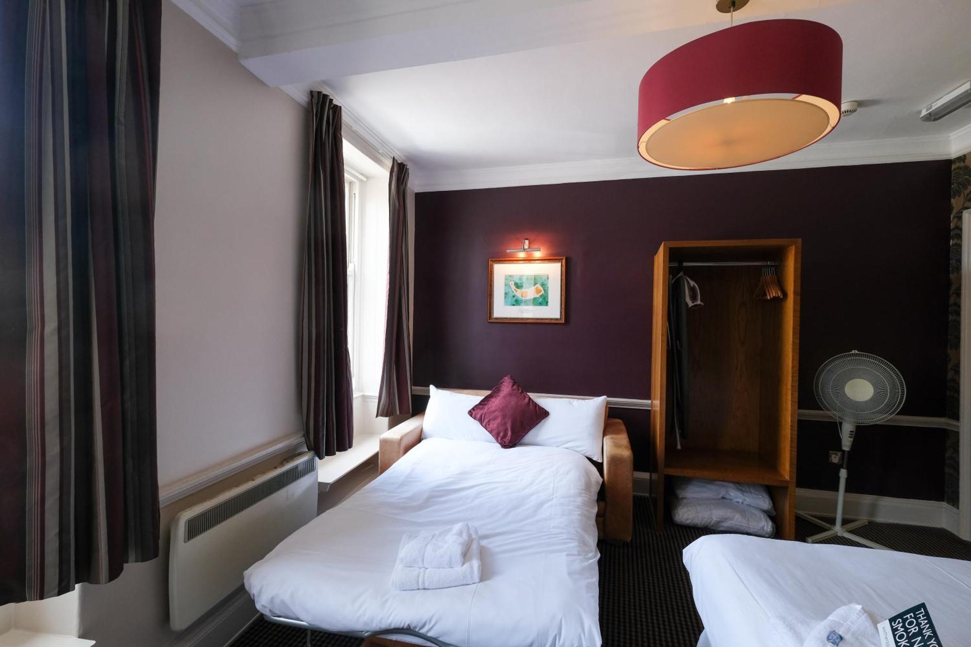 The Unicorn Hotel Wetherspoon Ripon Zewnętrze zdjęcie