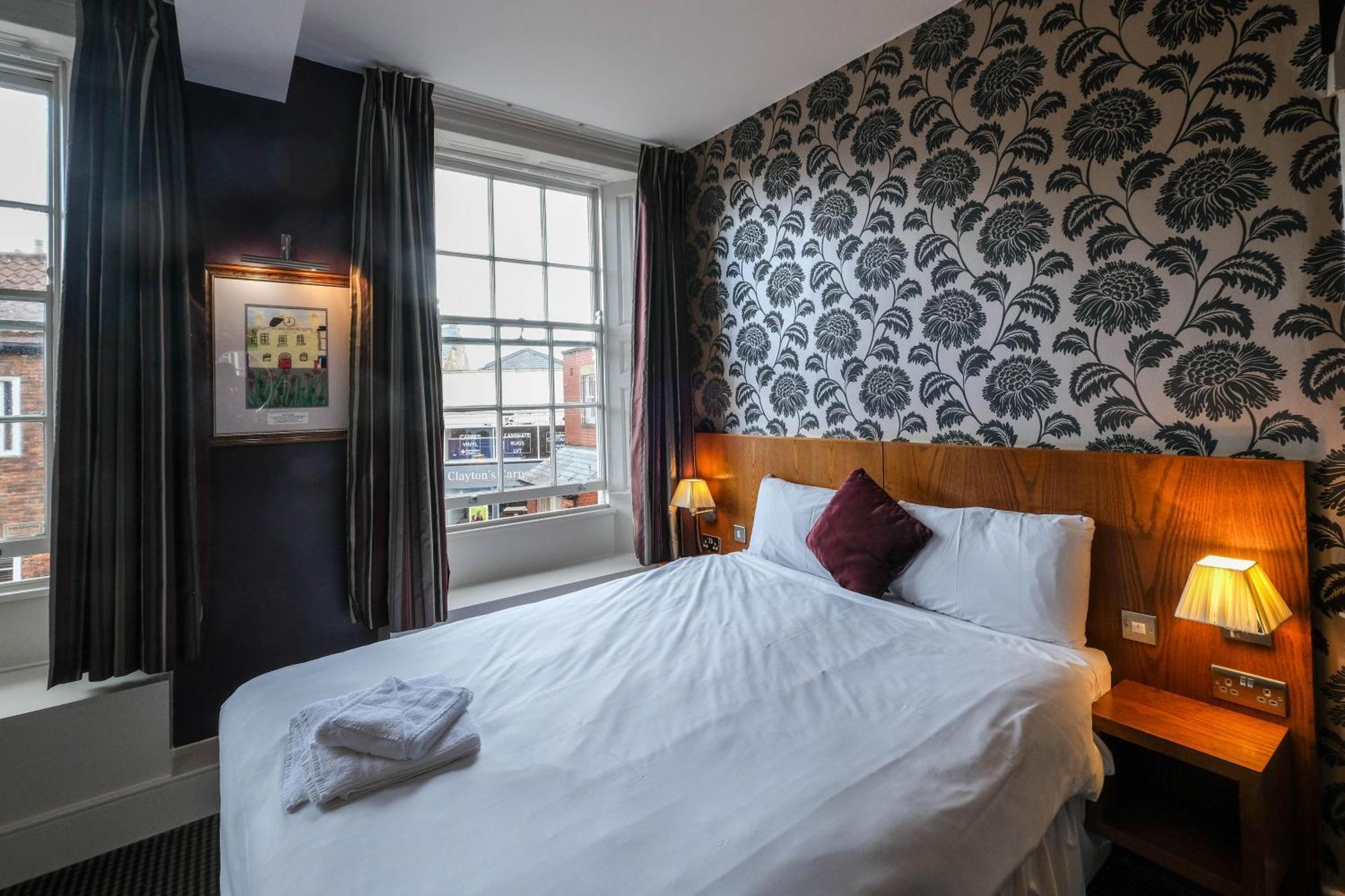 The Unicorn Hotel Wetherspoon Ripon Zewnętrze zdjęcie