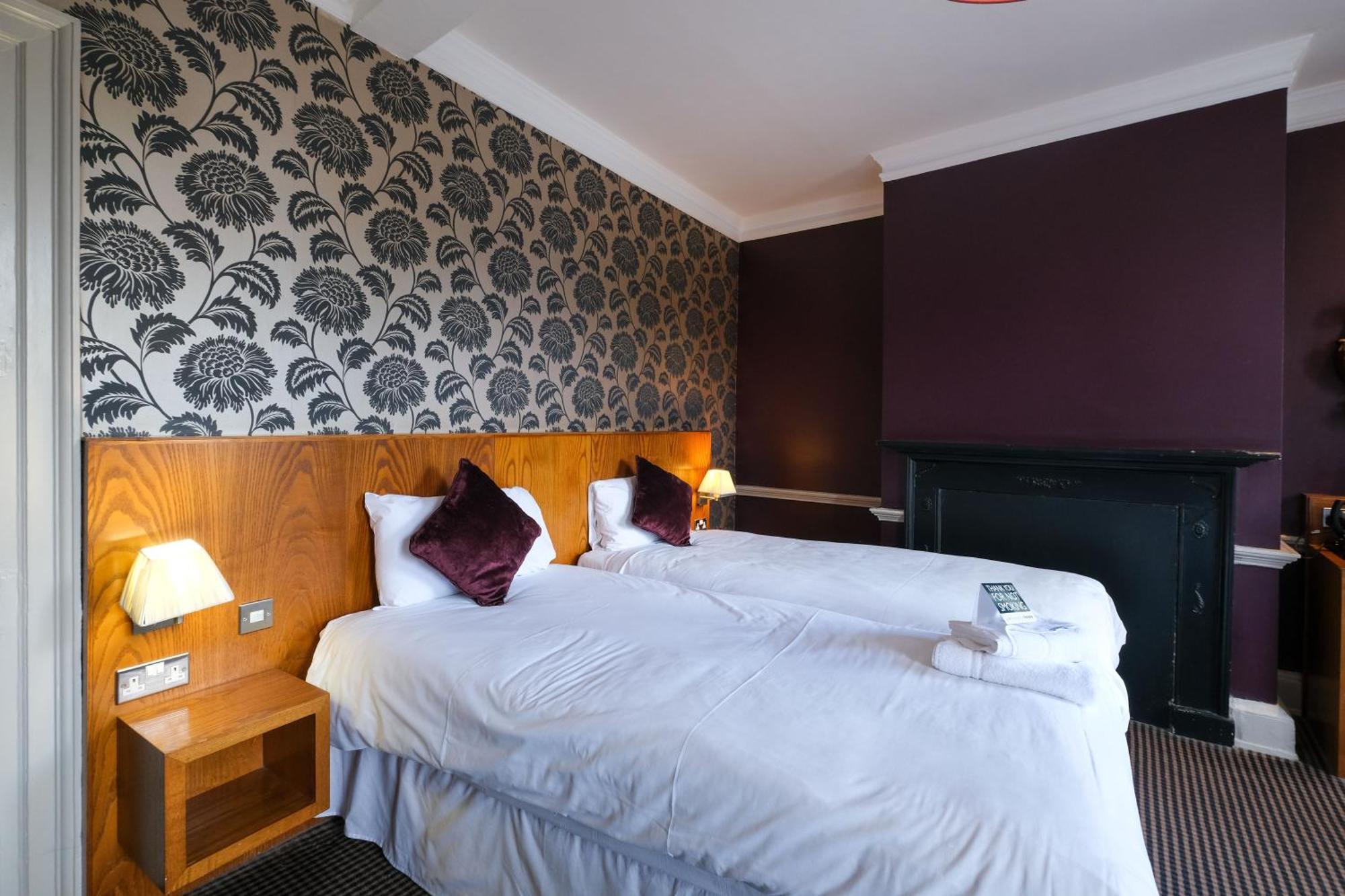 The Unicorn Hotel Wetherspoon Ripon Zewnętrze zdjęcie