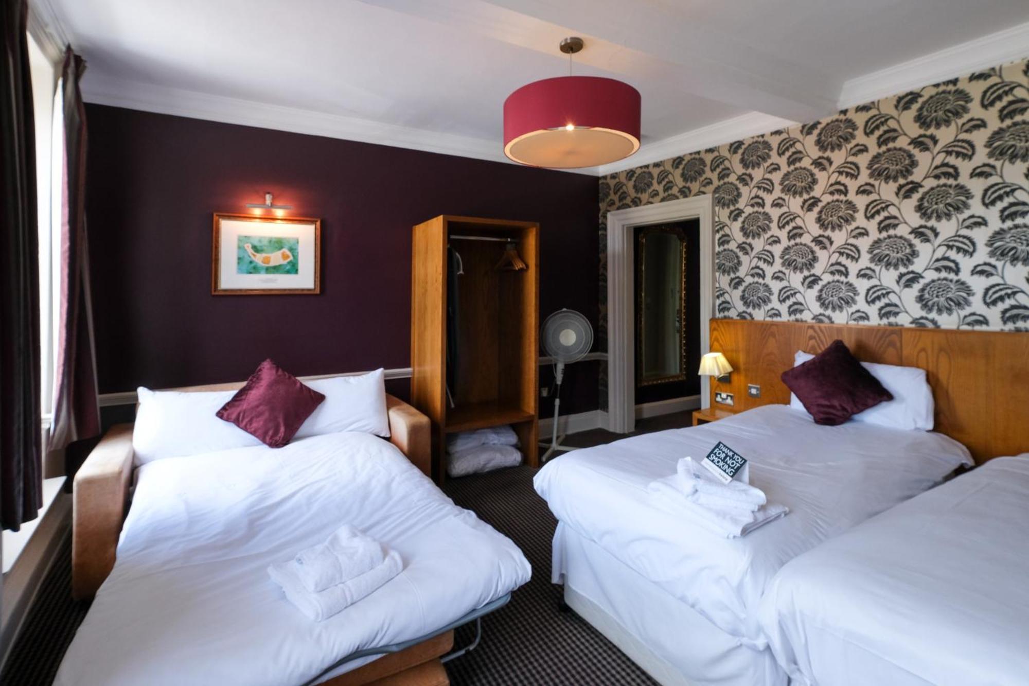 The Unicorn Hotel Wetherspoon Ripon Zewnętrze zdjęcie