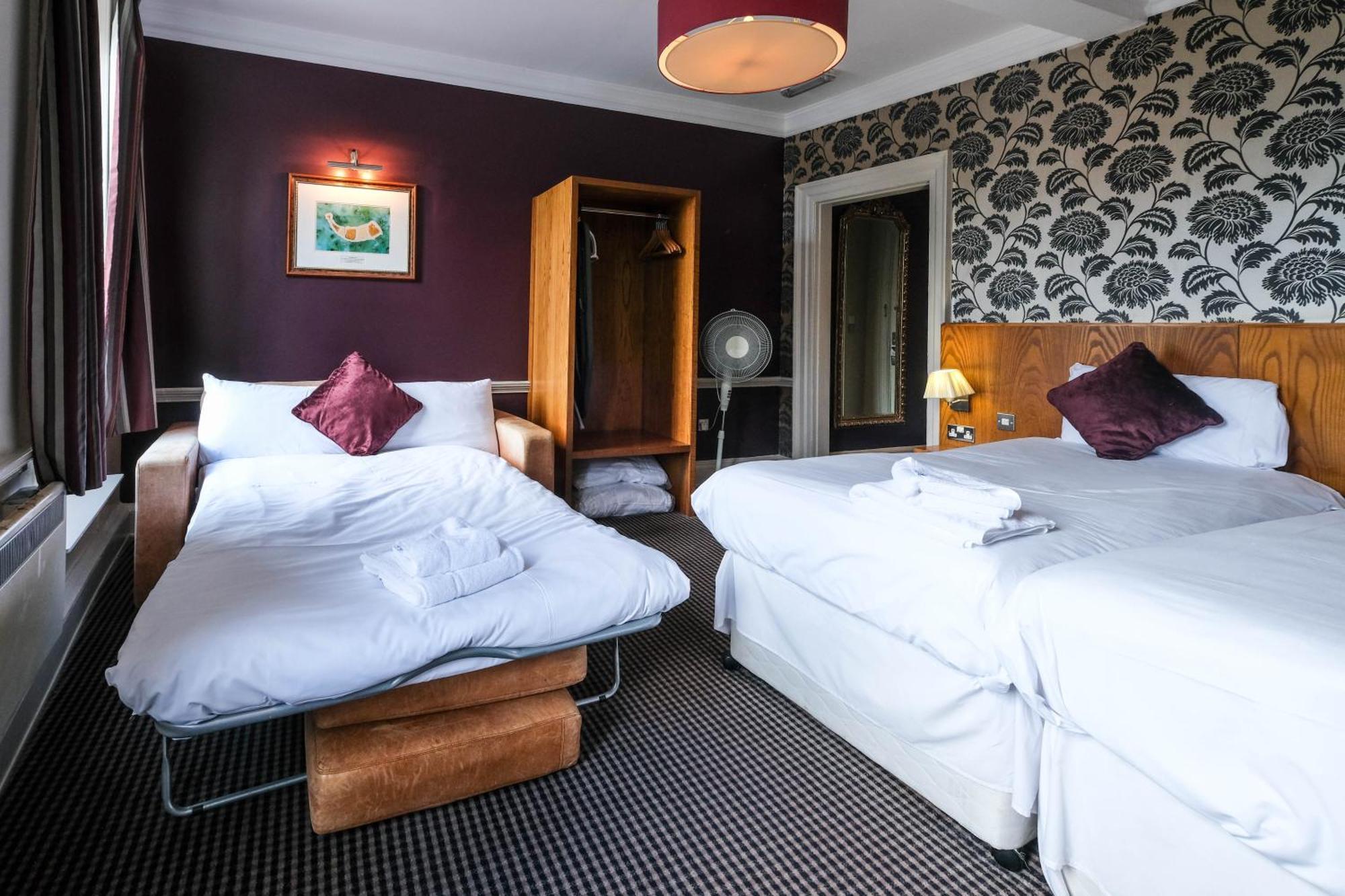 The Unicorn Hotel Wetherspoon Ripon Zewnętrze zdjęcie