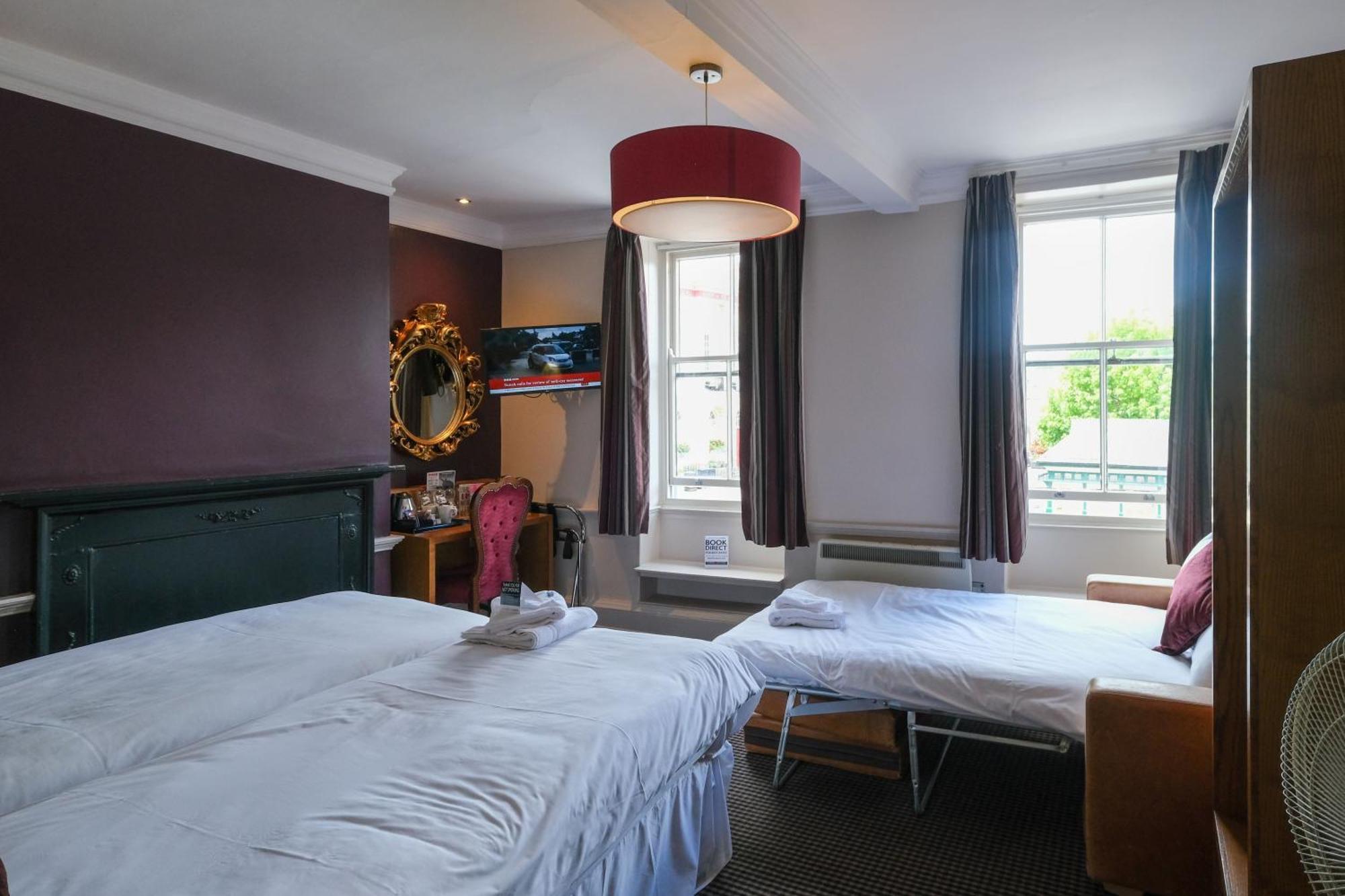 The Unicorn Hotel Wetherspoon Ripon Zewnętrze zdjęcie